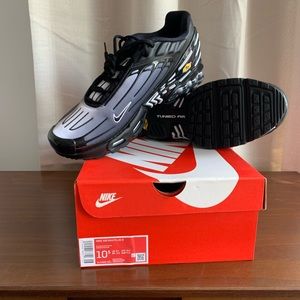 Nike Air Max plus III - black and white 10.5